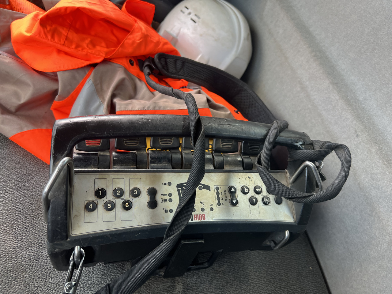 Renault kerax - Xe cẩu tự hành: hình 3 Renault kerax - Xe cẩu tự hành: hình 3