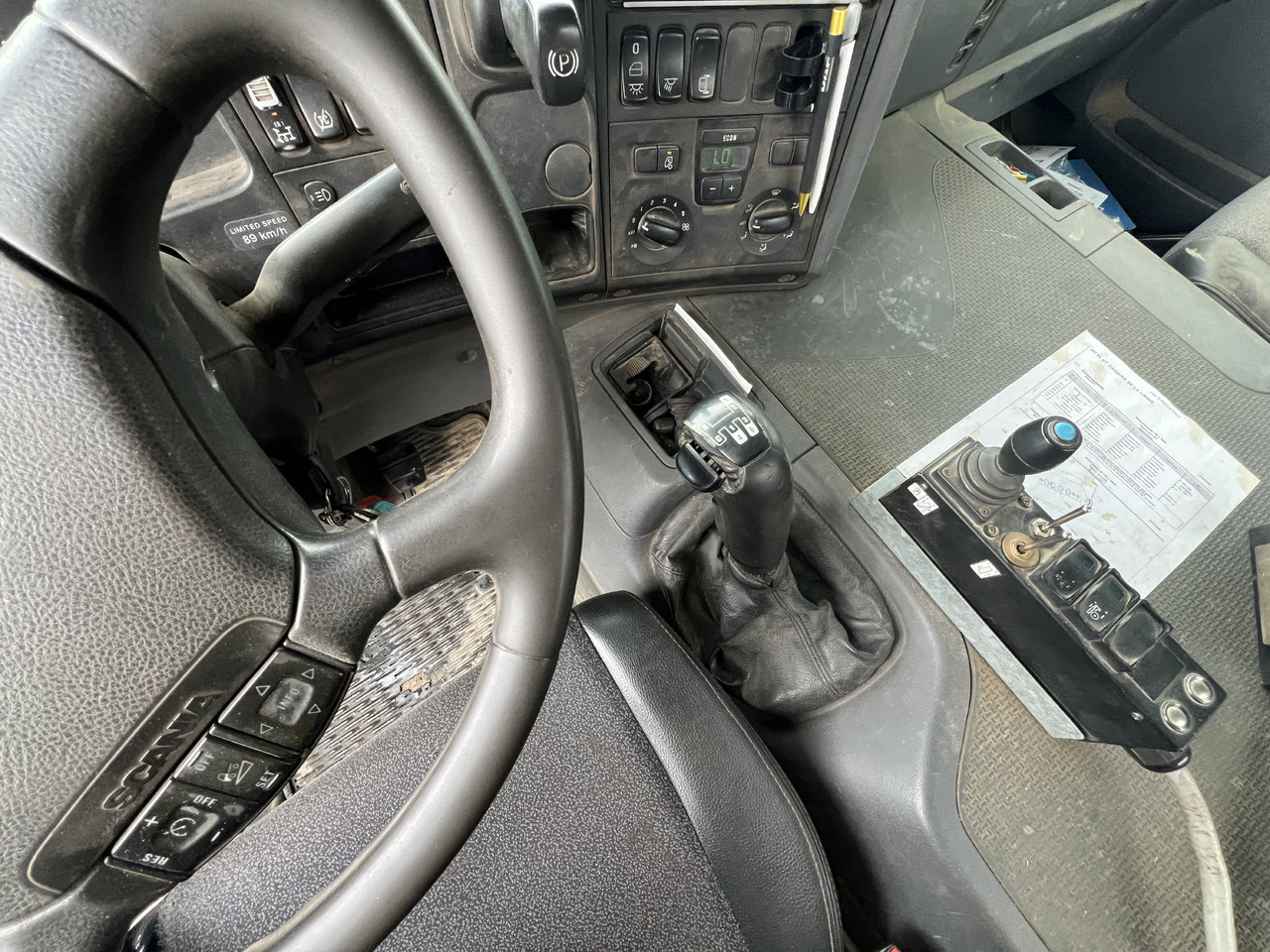 SCANIA 8x4 - Xe tải nâng móc: hình 5 SCANIA 8x4 - Xe tải nâng móc: hình 5
