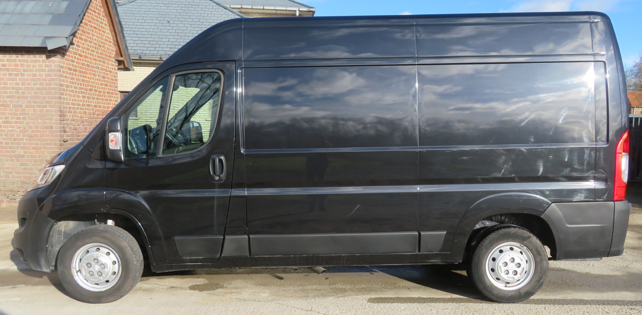 Citroën Jumpy 2.2 blueHDI L2H2 - Xe van nhỏ gọn: hình 3 Citroën Jumpy 2.2 blueHDI L2H2 - Xe van nhỏ gọn: hình 3
