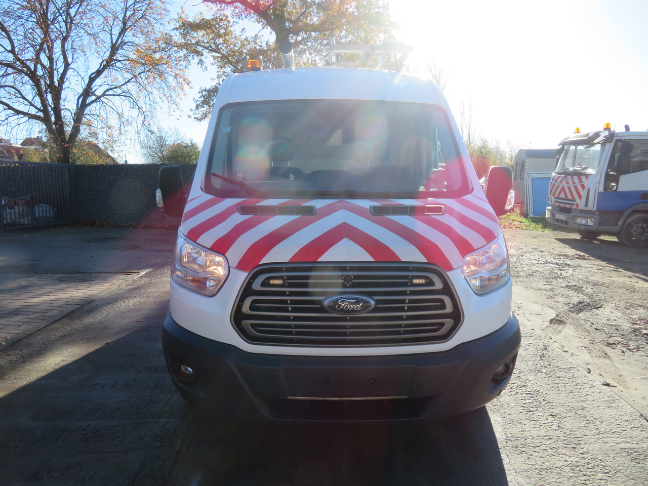 Ford Transit 2.0TDCi L2H2 - Xe van chở hàng: hình 2 Ford Transit 2.0TDCi L2H2 - Xe van chở hàng: hình 2