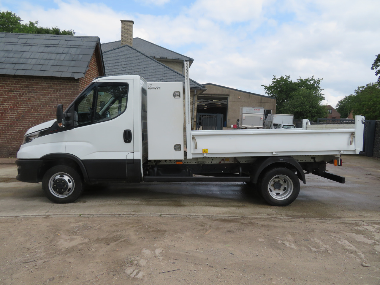 IVECO Daily 35C16 - 3.0 - Xe ben nhỏ: hình 4 IVECO Daily 35C16 - 3.0 - Xe ben nhỏ: hình 4