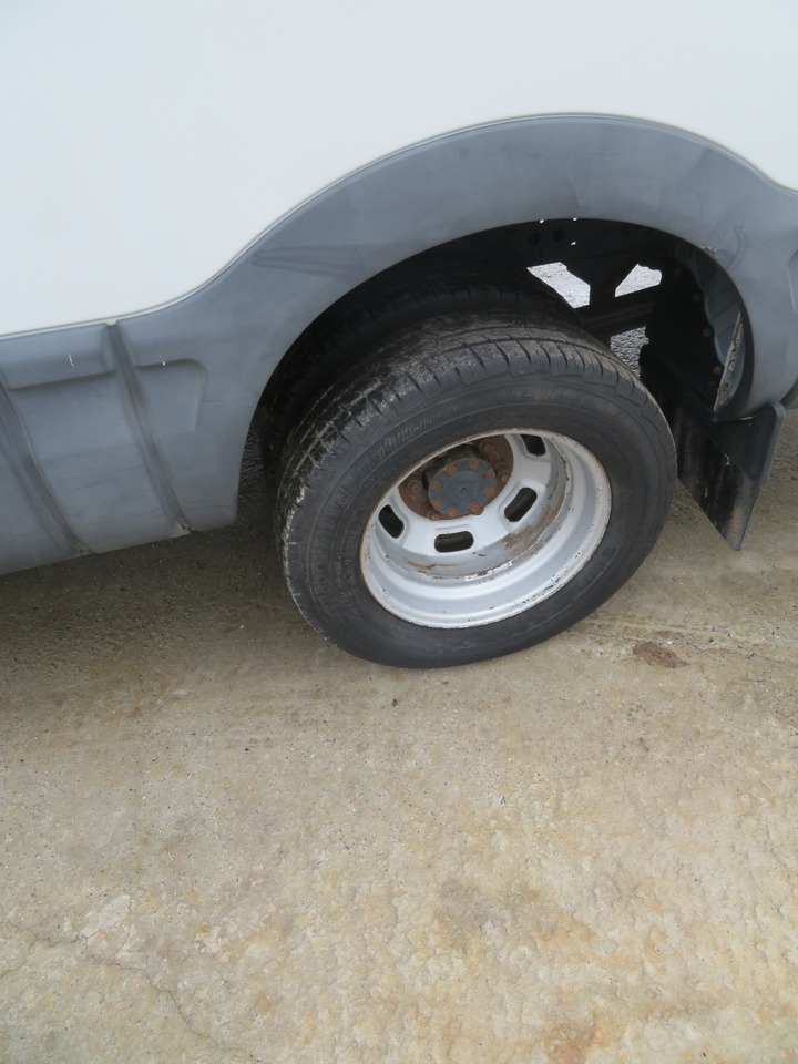 Iveco Daily 50C15 - 4X2 - Xe van chở hàng: hình 5 Iveco Daily 50C15 - 4X2 - Xe van chở hàng: hình 5