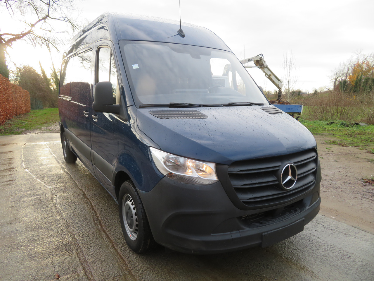 Mercedes-Benz Sprinter 311CDi - Xe van nhỏ gọn: hình 1 Mercedes-Benz Sprinter 311CDi - Xe van nhỏ gọn: hình 1