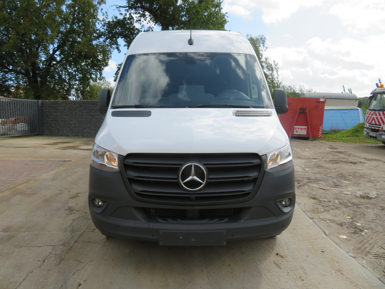 Mercedes-Benz Sprinter 317cdi - A3H2 - Xe van chở hàng: hình 2 Mercedes-Benz Sprinter 317cdi - A3H2 - Xe van chở hàng: hình 2