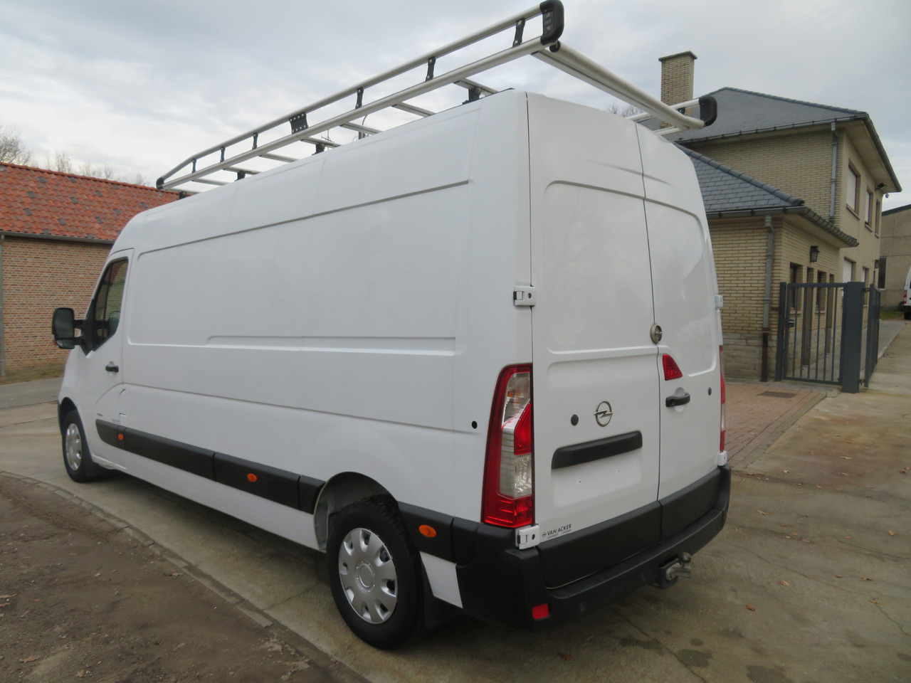 Opel Movano 2.3 CDTI - L3H2 - Xe van chở hàng: hình 5 Opel Movano 2.3 CDTI - L3H2 - Xe van chở hàng: hình 5