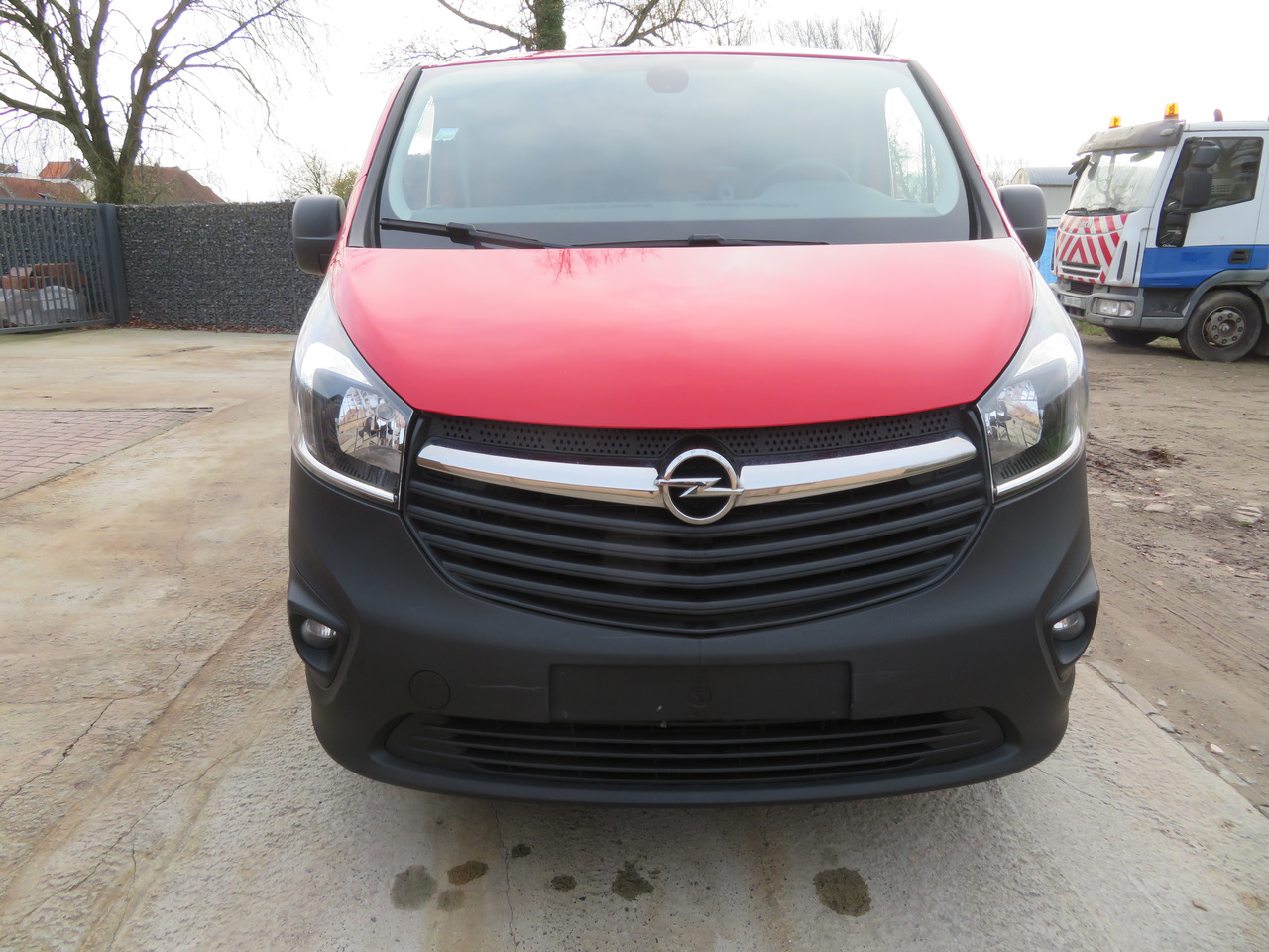 Opel Vivaro 1.6CDTI BI-Turbo - L1H1 - Xe van nhỏ gọn: hình 2 Opel Vivaro 1.6CDTI BI-Turbo - L1H1 - Xe van nhỏ gọn: hình 2