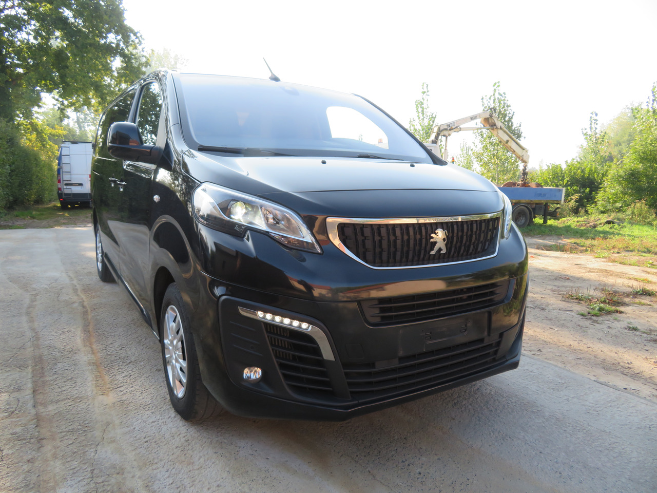 Peugeot Expert 2.0 BlueHDi - L3 - Automaat - Xe van chở hàng: hình 1 Peugeot Expert 2.0 BlueHDi - L3 - Automaat - Xe van chở hàng: hình 1