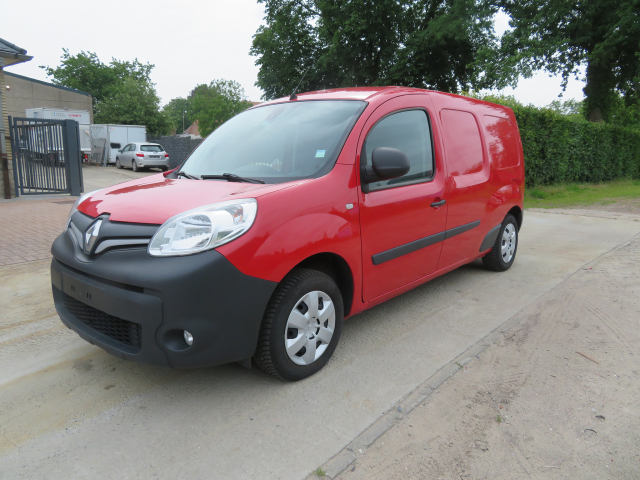 RENAULT Kangoo EXPRESS MAXI 1.5 dCi Grand Confort - Xe van nhỏ gọn: hình 3 RENAULT Kangoo EXPRESS MAXI 1.5 dCi Grand Confort - Xe van nhỏ gọn: hình 3