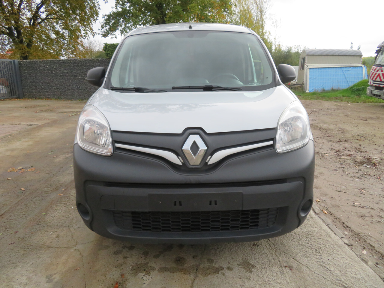Renault Kangoo 1.5dCi - Xe van nhỏ gọn: hình 2 Renault Kangoo 1.5dCi - Xe van nhỏ gọn: hình 2