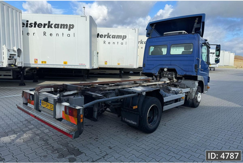 Mercedes-Benz Atego 816 Day Cab, Euro 5, BDF / EPS automatic / standklima / Hydraulic system - Xe chở container/ Xe tải hoán đổi thân: hình 5 Mercedes-Benz Atego 816 Day Cab, Euro 5, BDF / EPS automatic / standklima / Hydraulic system - Xe chở container/ Xe tải hoán đổi thân: hình 5
