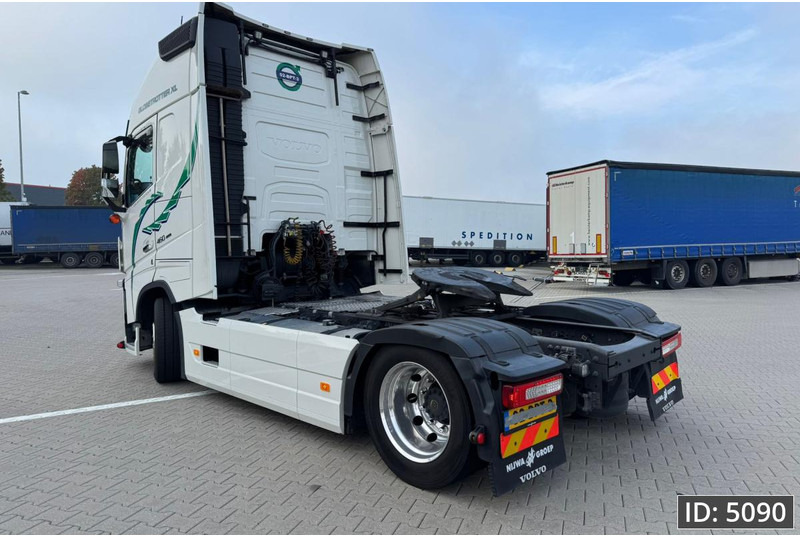 Volvo FH 460 Globetrotter XL, Euro 6, / Like new! / Special interior / Standklima / 2 Tanks - Xe đầu kéo: hình 2 Volvo FH 460 Globetrotter XL, Euro 6, / Like new! / Special interior / Standklima / 2 Tanks - Xe đầu kéo: hình 2