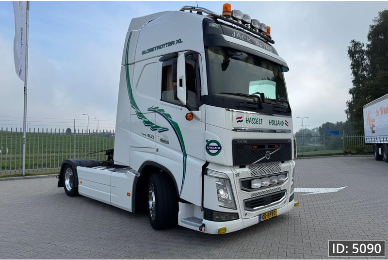 Volvo FH 460 Globetrotter XL, Euro 6, / Like new! / Special interior / Standklima / 2 Tanks - Xe đầu kéo: hình 4 Volvo FH 460 Globetrotter XL, Euro 6, / Like new! / Special interior / Standklima / 2 Tanks - Xe đầu kéo: hình 4