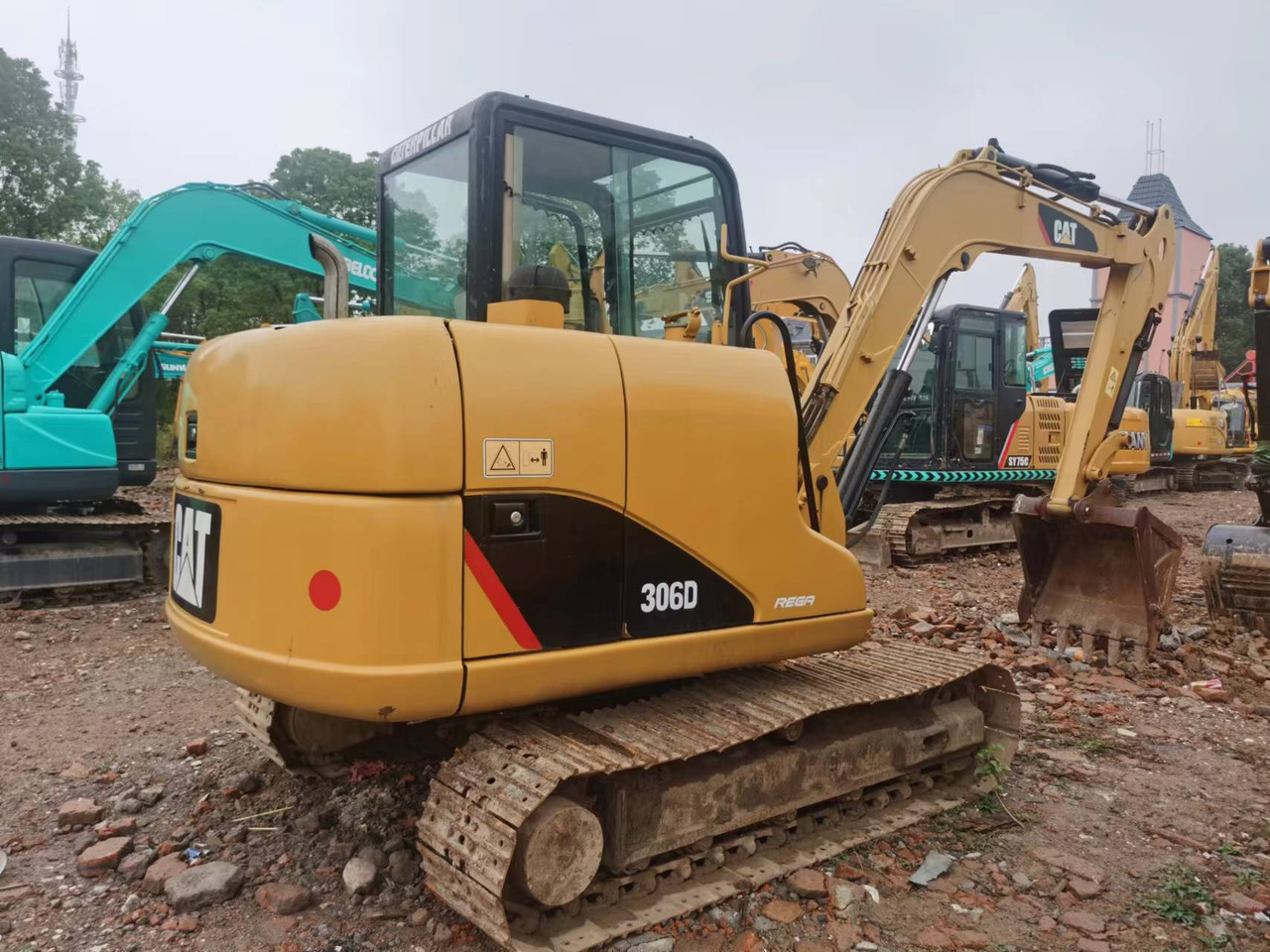 CATERPILLAR 306D - Máy xúc bánh xích: hình 2 CATERPILLAR 306D - Máy xúc bánh xích: hình 2