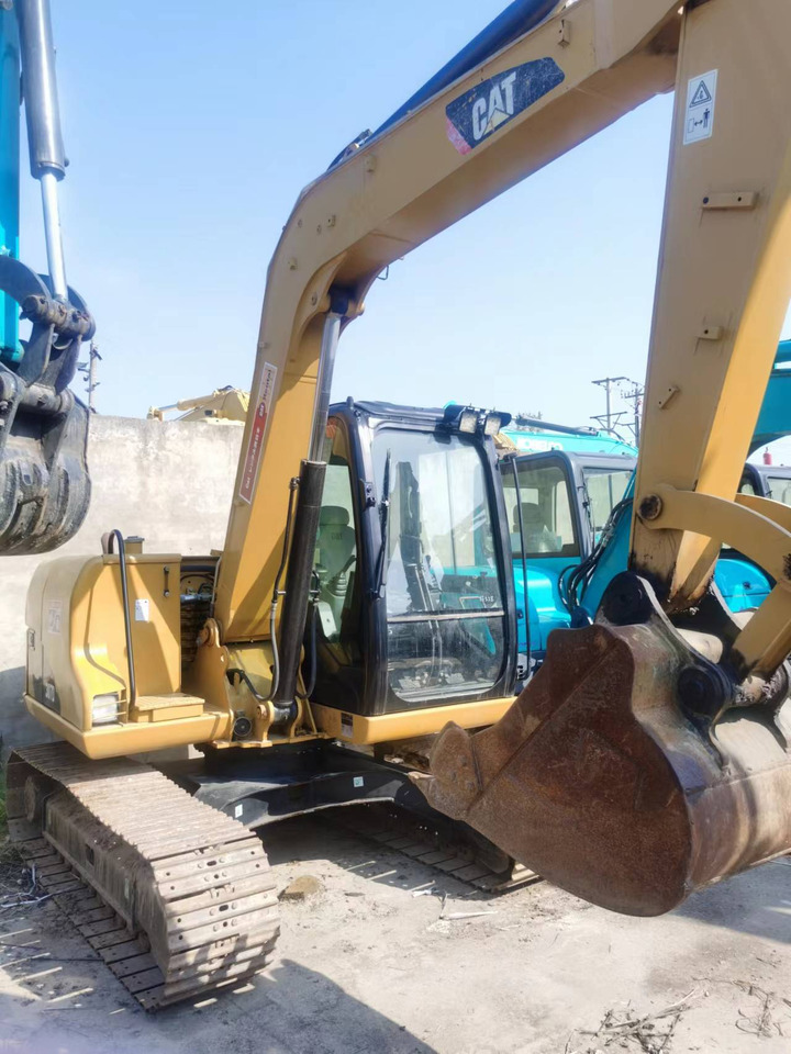 CATERPILLAR 307D - Máy xúc bánh xích: hình 3 CATERPILLAR 307D - Máy xúc bánh xích: hình 3