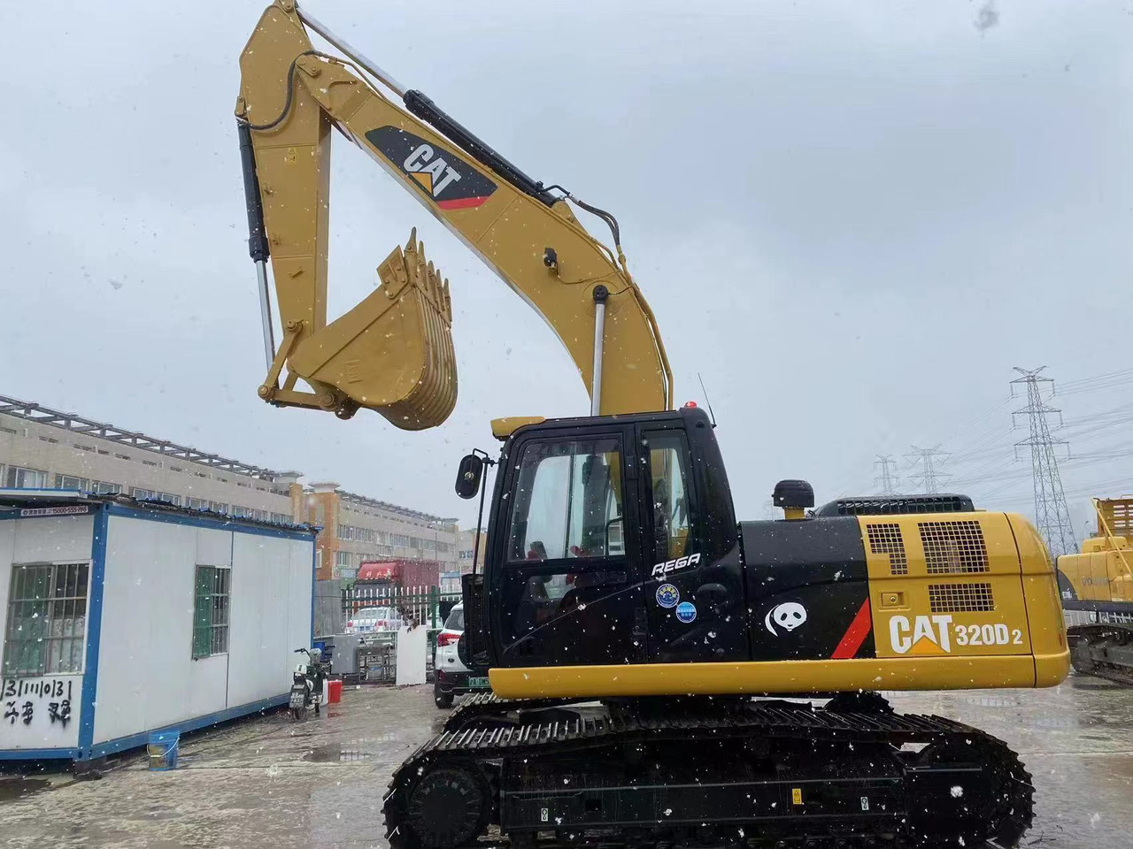 CATERPILLAR 320D - Máy xúc bánh xích: hình 5 CATERPILLAR 320D - Máy xúc bánh xích: hình 5