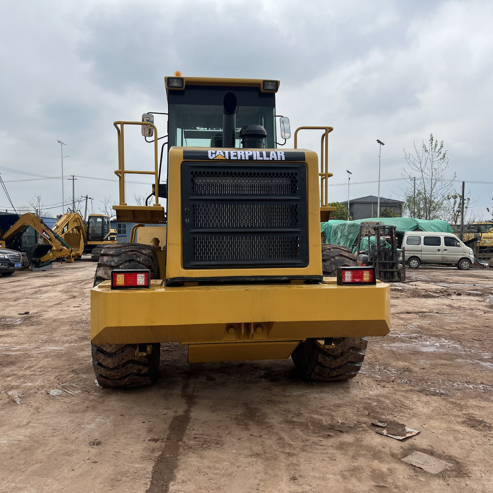 CATERPILLAR 950C - Máy xúc lật bánh lốp: hình 4 CATERPILLAR 950C - Máy xúc lật bánh lốp: hình 4