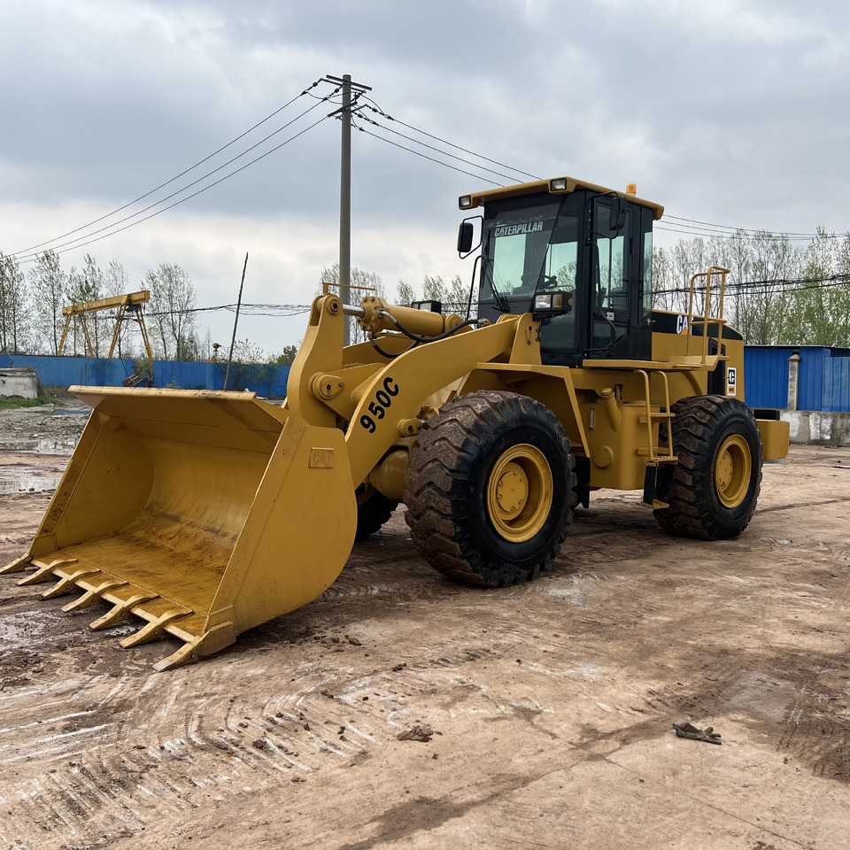CATERPILLAR 950C - Máy xúc lật bánh lốp: hình 2 CATERPILLAR 950C - Máy xúc lật bánh lốp: hình 2