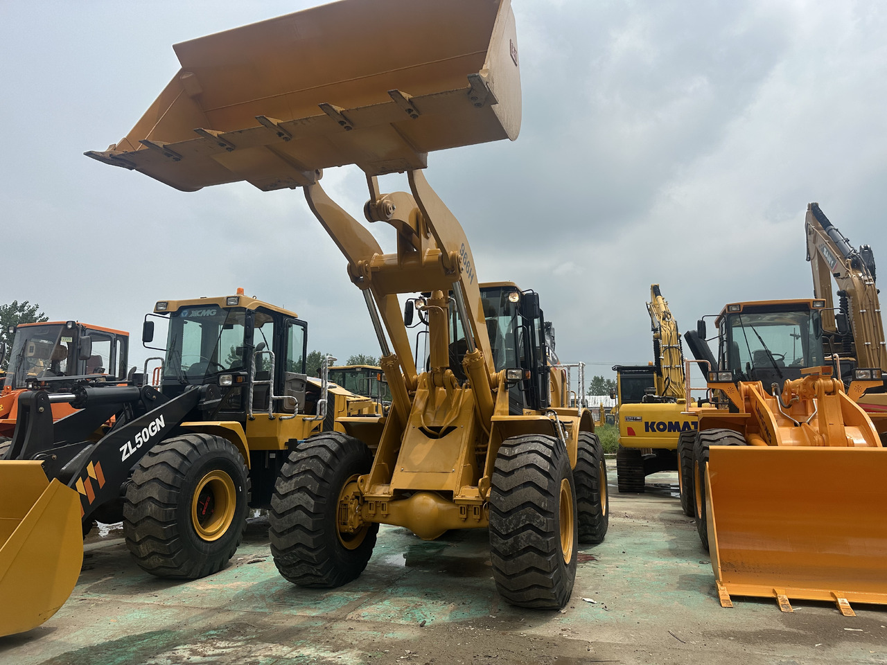 CATERPILLAR 966H - Máy xúc lật bánh lốp: hình 4 CATERPILLAR 966H - Máy xúc lật bánh lốp: hình 4