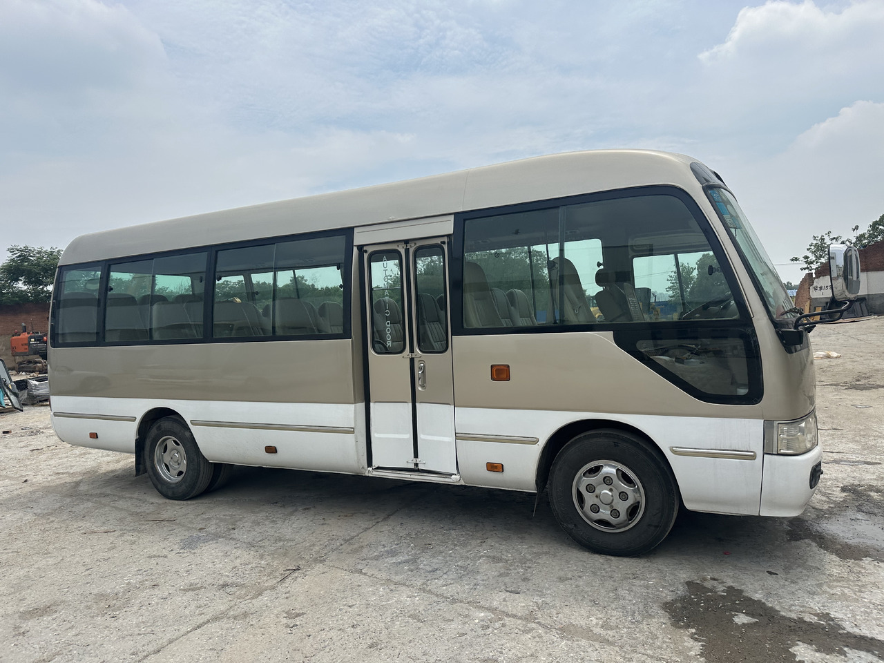 Coaster Instant Discount Don’t Miss - Xe bus đô thị: hình 2 Coaster Instant Discount Don’t Miss - Xe bus đô thị: hình 2
