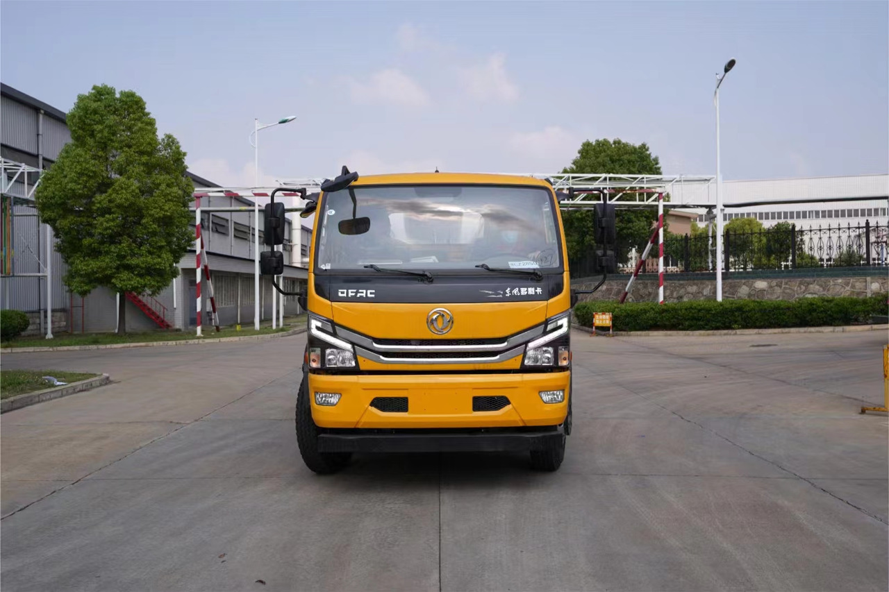 DONGFENG Asphalt Spreader - Máy phun nhựa đường: hình 2 DONGFENG Asphalt Spreader - Máy phun nhựa đường: hình 2