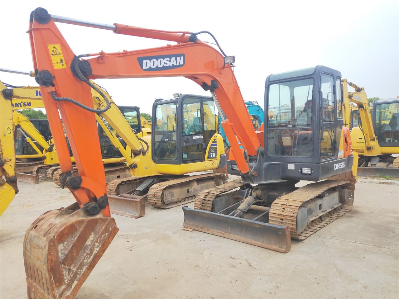 Doosan Crawler Excavator DH55 Good Condition Click for Discount - Máy xúc bánh xích: hình 2 Doosan Crawler Excavator DH55 Good Condition Click for Discount - Máy xúc bánh xích: hình 2