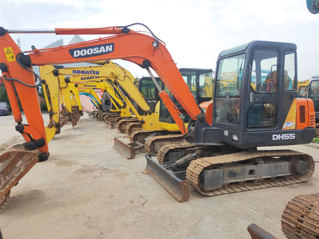 Doosan Crawler Excavator DH55 Good Condition Click for Discount - Máy xúc bánh xích: hình 3 Doosan Crawler Excavator DH55 Good Condition Click for Discount - Máy xúc bánh xích: hình 3