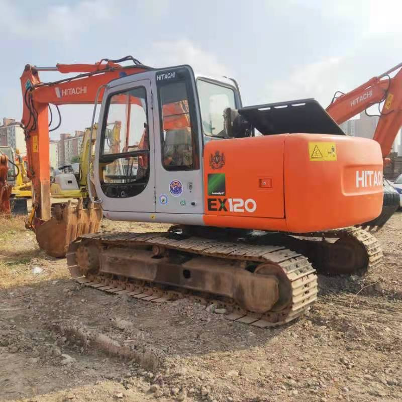 HITACHI EX120-5 - Máy xúc bánh xích: hình 2 HITACHI EX120-5 - Máy xúc bánh xích: hình 2