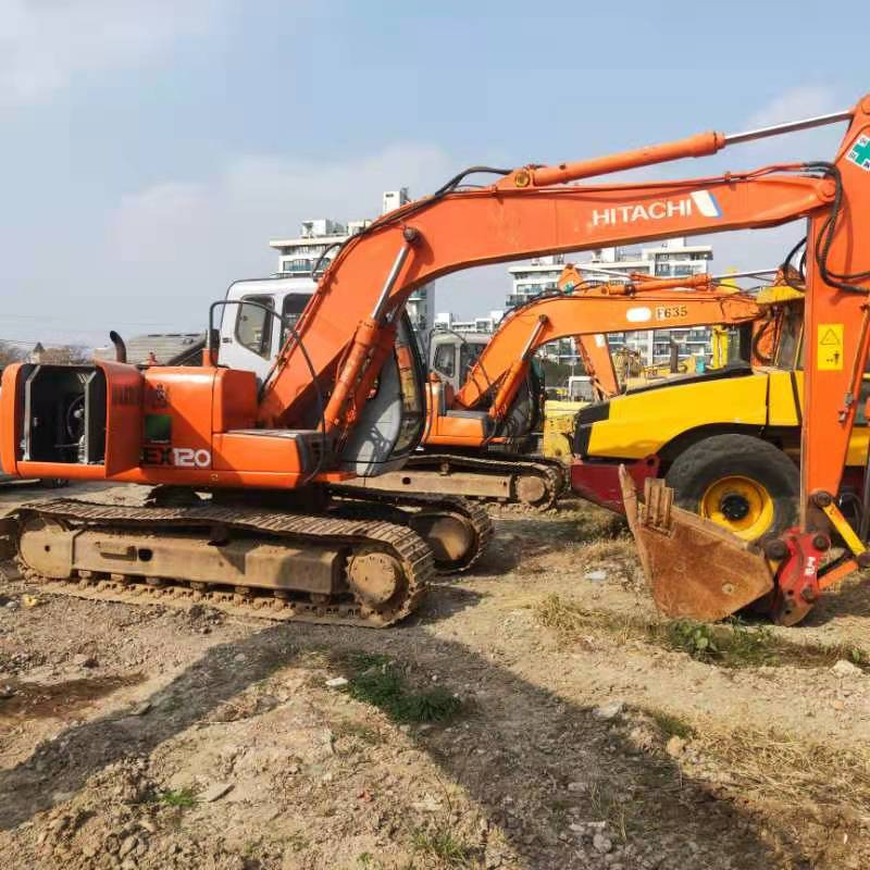HITACHI EX120-5 - Máy xúc bánh xích: hình 1 HITACHI EX120-5 - Máy xúc bánh xích: hình 1