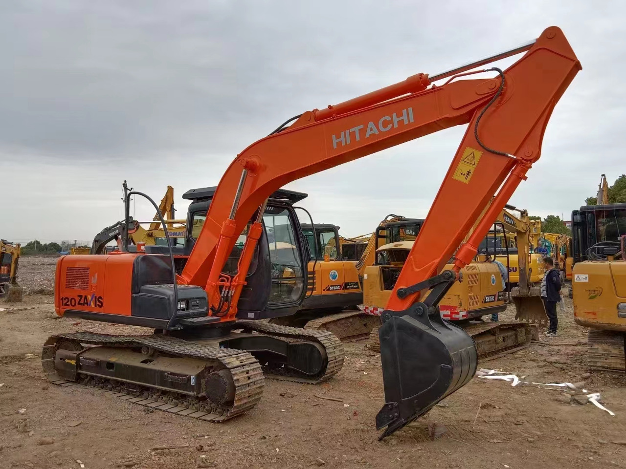 HITACHI Wheel Excavator ZX120 Click Here for Discount - Máy xúc bánh lốp: hình 2 HITACHI Wheel Excavator ZX120 Click Here for Discount - Máy xúc bánh lốp: hình 2