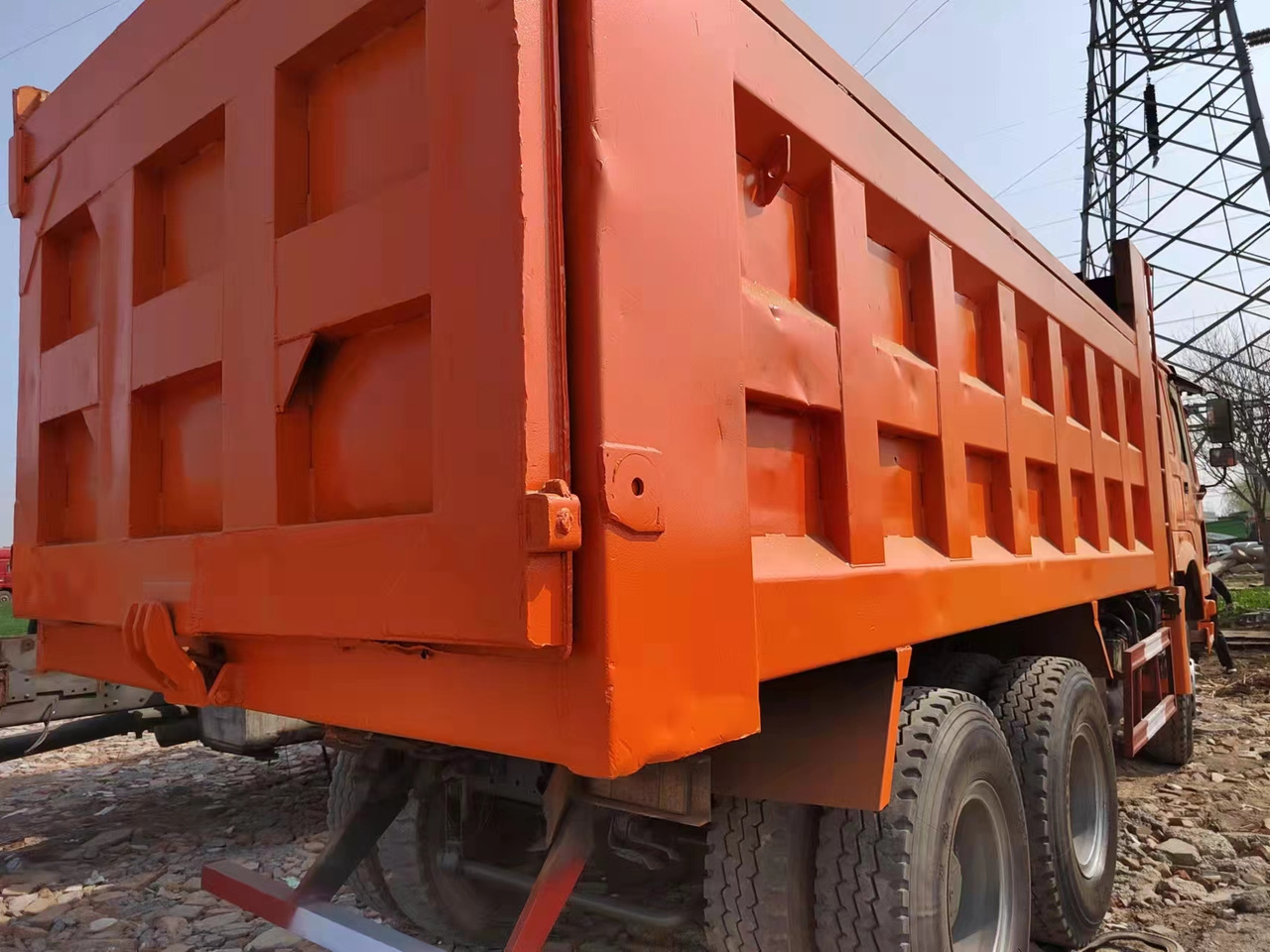 HOWO Dump Truck 6*4 371 Click Here for Discount - Xe ben: hình 2 HOWO Dump Truck 6*4 371 Click Here for Discount - Xe ben: hình 2