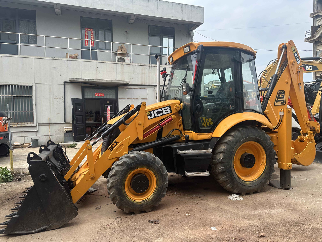 JCB Backhoe Loader - Máy xúc trước múc sau: hình 1 JCB Backhoe Loader - Máy xúc trước múc sau: hình 1