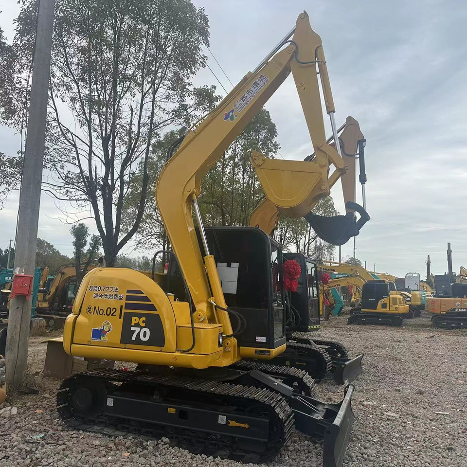 Komatsu PC70-8 Mini Excavator Good Condition - Máy xúc mini: hình 3 Komatsu PC70-8 Mini Excavator Good Condition - Máy xúc mini: hình 3