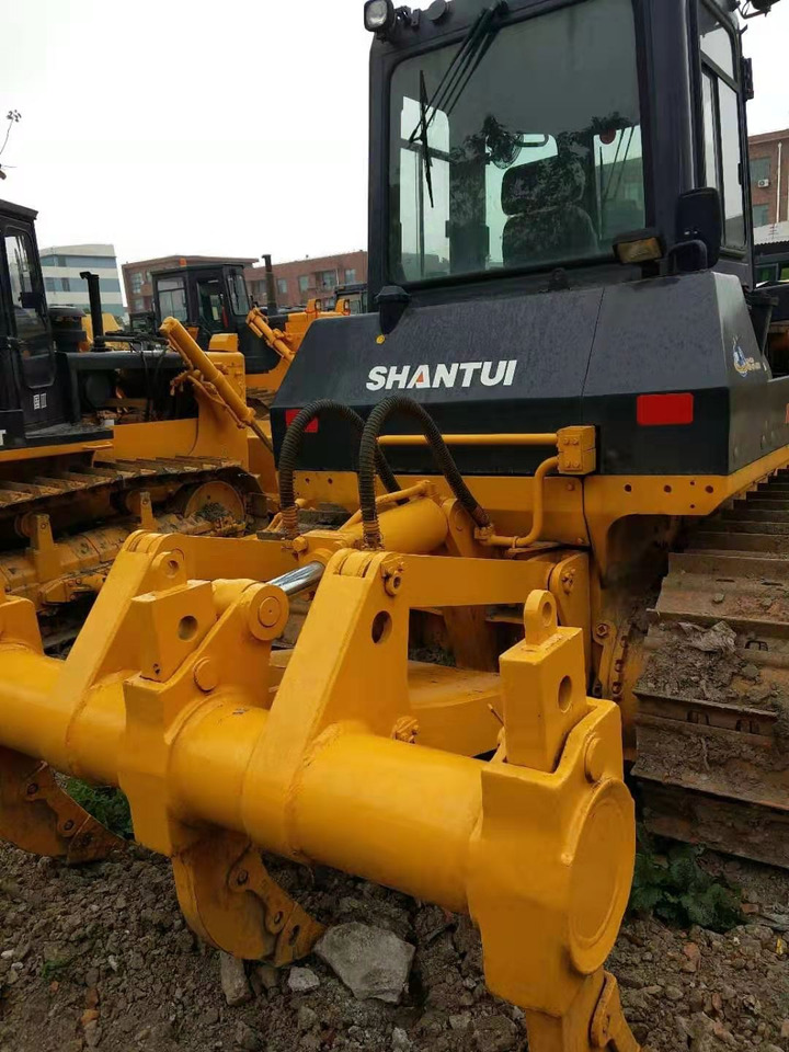 SHANTUI SD16 - Máy ủi: hình 3 SHANTUI SD16 - Máy ủi: hình 3