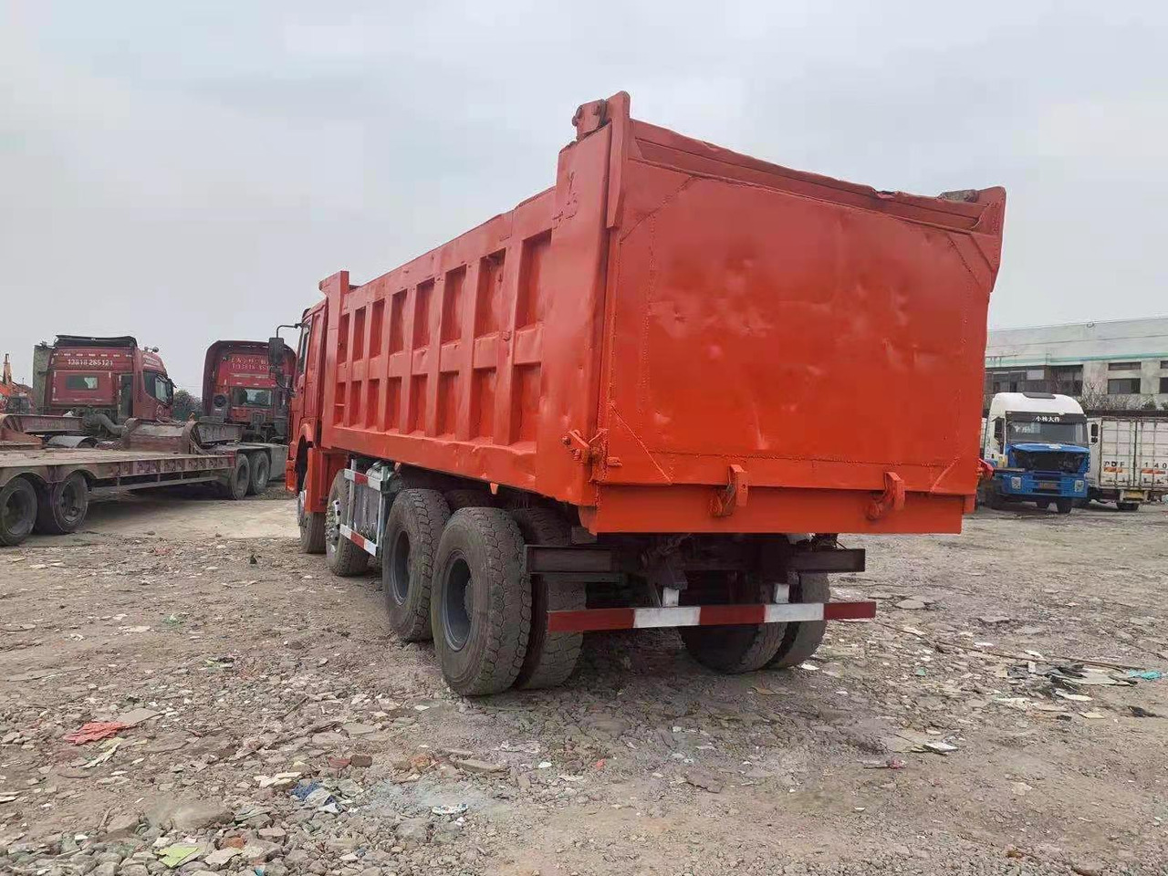 SINOTRUK HOWO 371 8X4 CLICK HERE FOR DISCOUNT - Xe ben: hình 4 SINOTRUK HOWO 371 8X4 CLICK HERE FOR DISCOUNT - Xe ben: hình 4