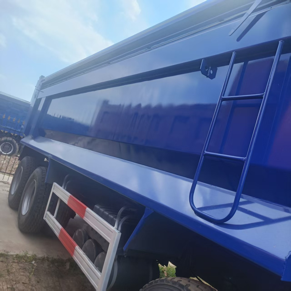 SINOTRUK HOWO NX400 8X4 - Xe ben: hình 3 SINOTRUK HOWO NX400 8X4 - Xe ben: hình 3