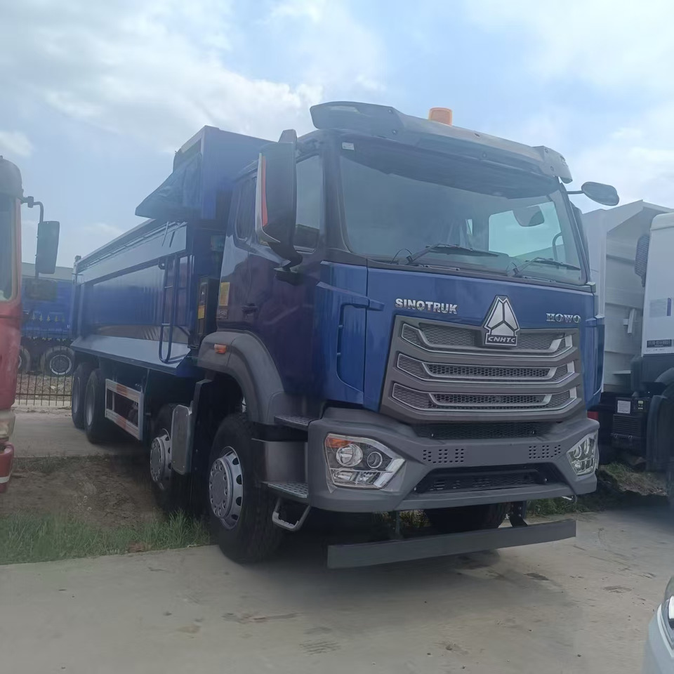 SINOTRUK HOWO NX400 8X4 - Xe ben: hình 1 SINOTRUK HOWO NX400 8X4 - Xe ben: hình 1