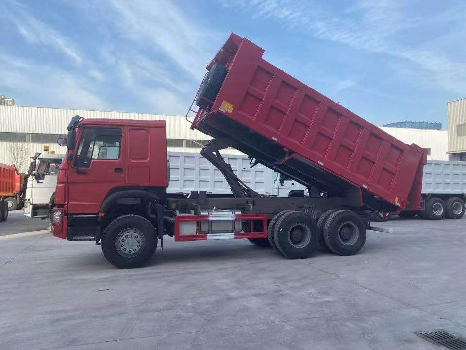 SINOTRUK Howo 371 6X4 click here for DISCOUNT - Xe ben: hình 1 SINOTRUK Howo 371 6X4 click here for DISCOUNT - Xe ben: hình 1