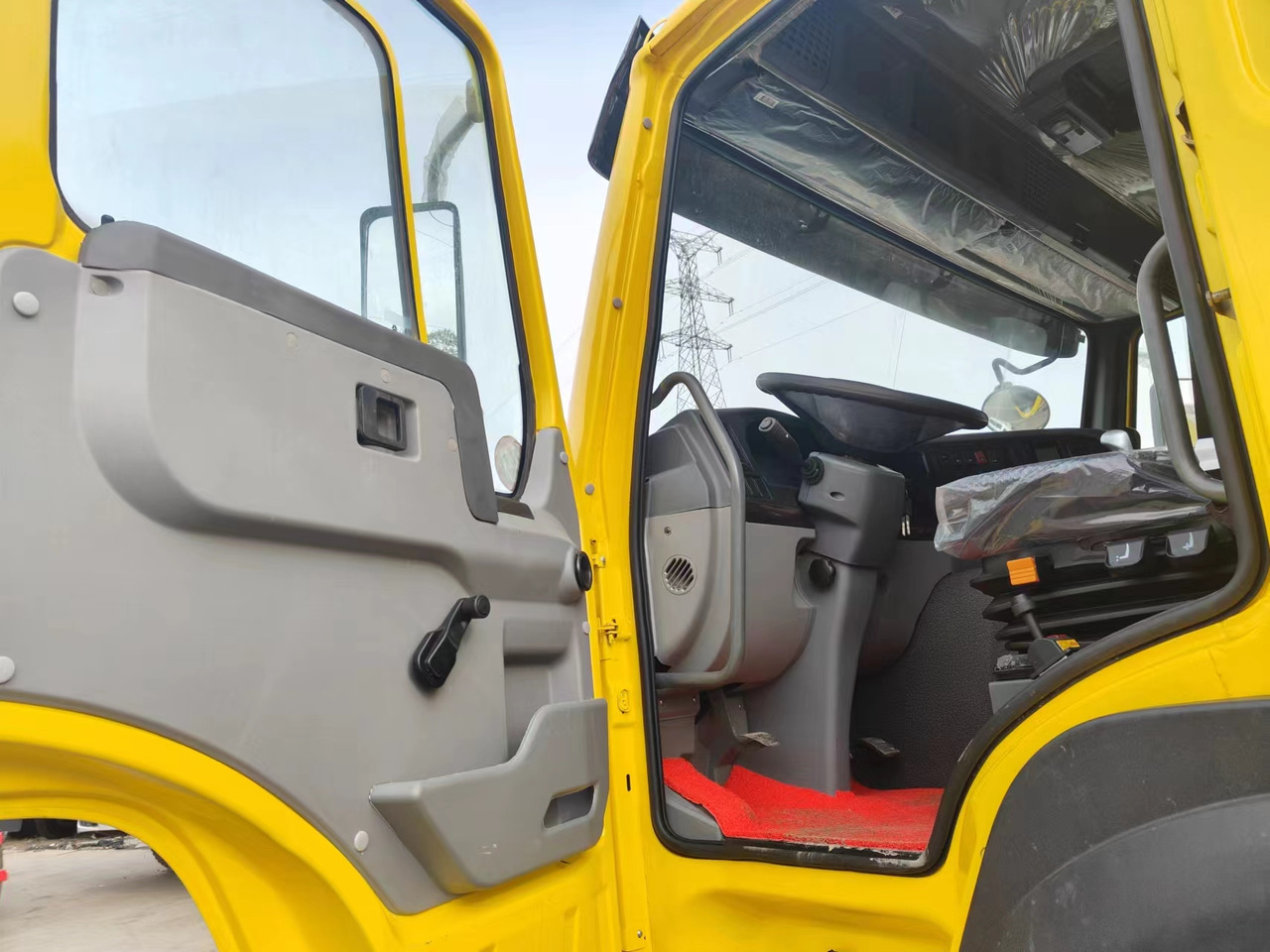 Sino HOWO 8x4 Dump Truck Click for Discount - Xe ben: hình 4 Sino HOWO 8x4 Dump Truck Click for Discount - Xe ben: hình 4