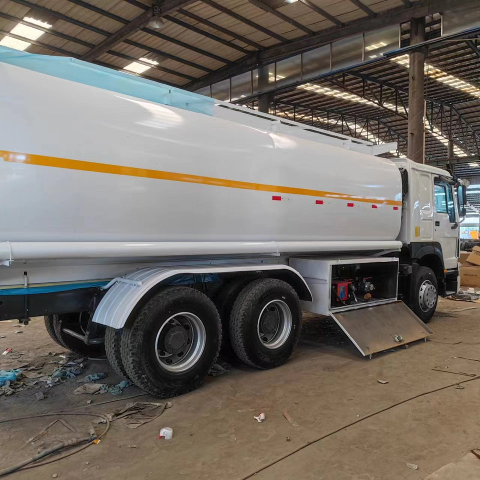 Sinotruck HOWO 371 CLICK HERE FOR DISCOUNT - Xe bồn: hình 5 Sinotruck HOWO 371 CLICK HERE FOR DISCOUNT - Xe bồn: hình 5