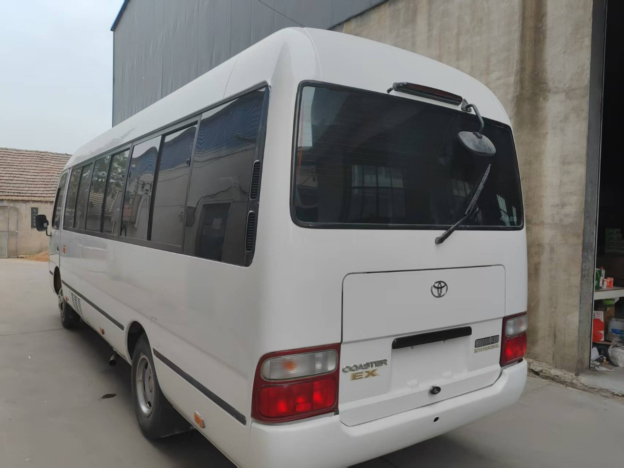 TOYOTA Hiace Bus 13 Seats - Xe đò: hình 5 TOYOTA Hiace Bus 13 Seats - Xe đò: hình 5