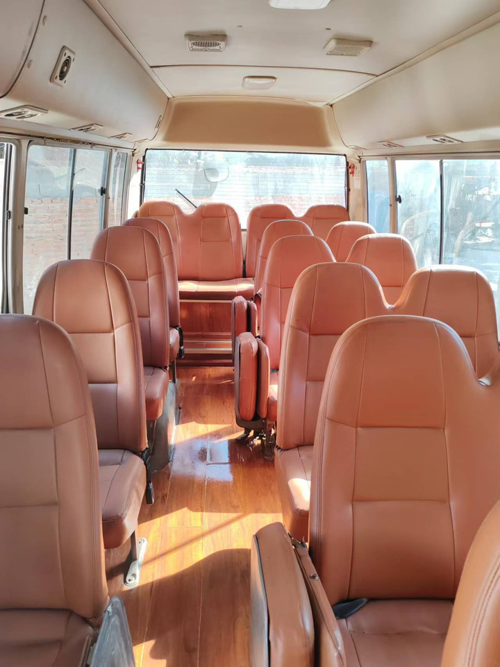 TOYOTA Whit Mini Bus Click for Discount - Xe đò: hình 5 TOYOTA Whit Mini Bus Click for Discount - Xe đò: hình 5