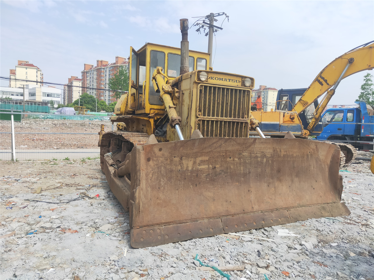 - Máy ủi: hình 3 - Máy ủi: hình 3