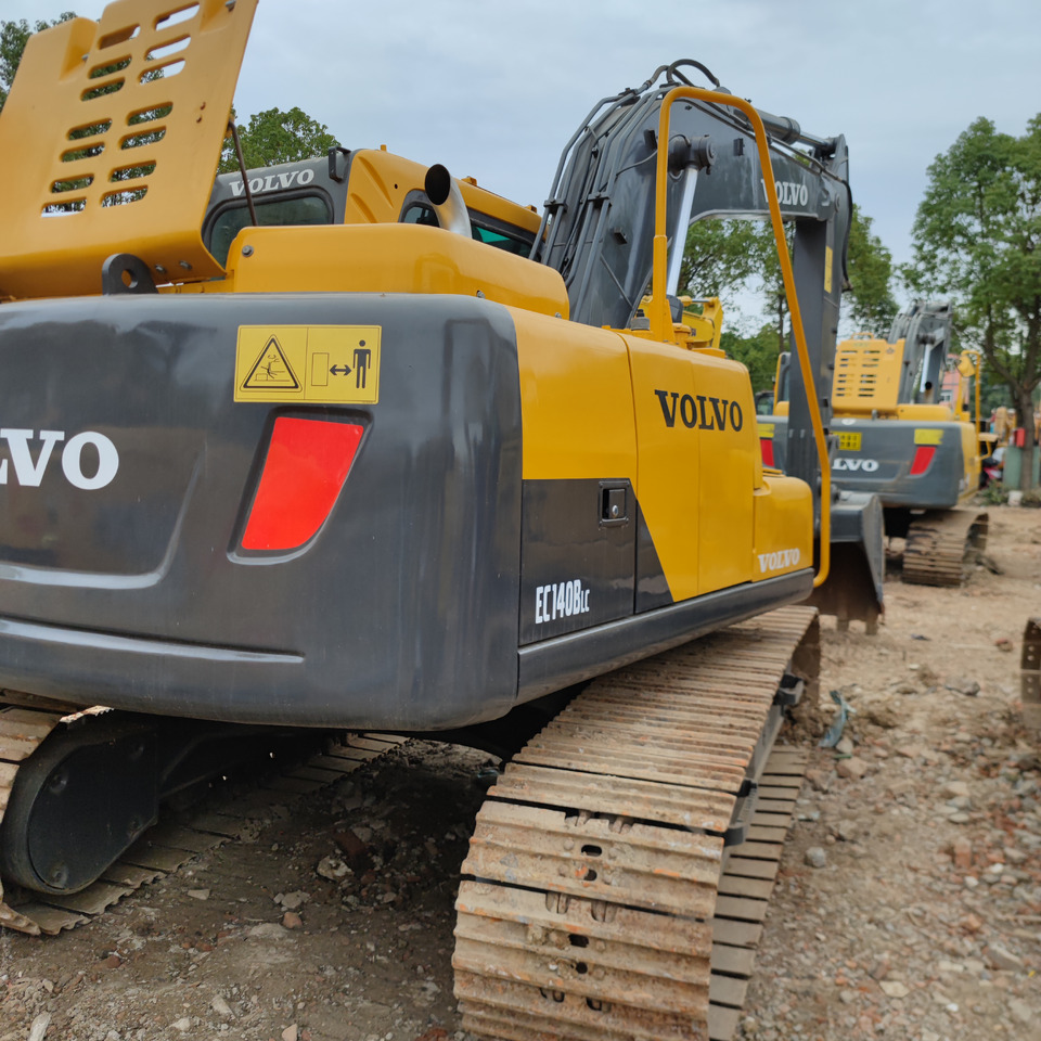 Máy xúc bánh xích VOLVO EC140B: hình 6