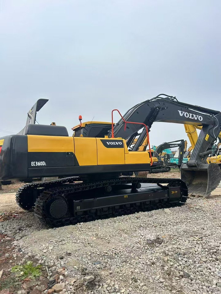 VOLVO EC360D - Máy xúc bánh xích: hình 1 VOLVO EC360D - Máy xúc bánh xích: hình 1