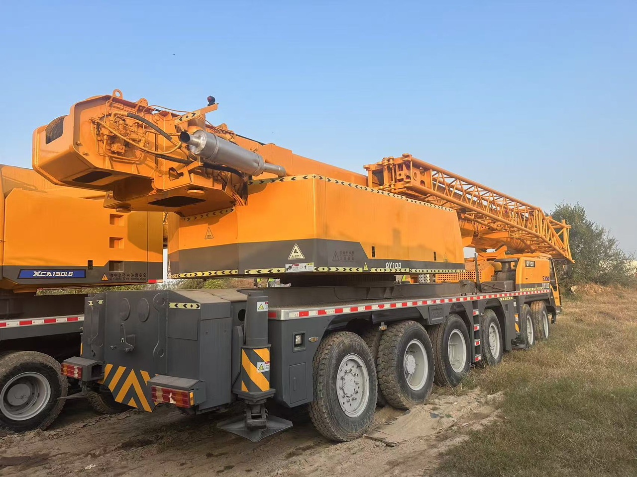 XCMG Crane QY100 - Cần cẩu: hình 3 XCMG Crane QY100 - Cần cẩu: hình 3