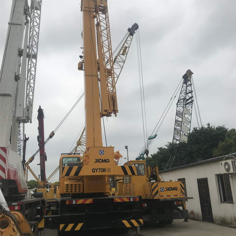 XCMG QY70 Crane - Cần cẩu: hình 1 XCMG QY70 Crane - Cần cẩu: hình 1