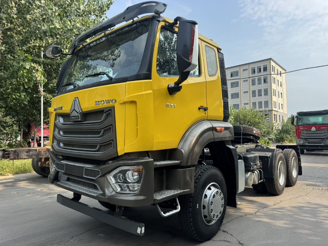 HOWO 371 HP Dump Truck Click Here for Discount - Xe đầu kéo: hình 3 HOWO 371 HP Dump Truck Click Here for Discount - Xe đầu kéo: hình 3