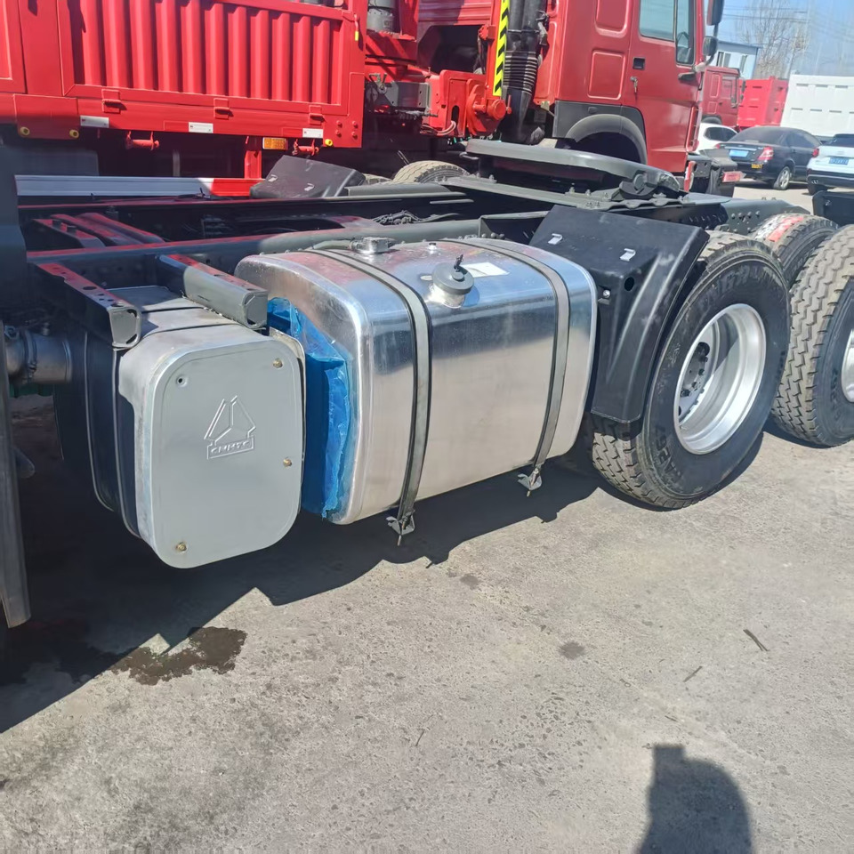 SINOTRUK NX CLICK HERE FOR DISCOUNT - Xe đầu kéo: hình 3 SINOTRUK NX CLICK HERE FOR DISCOUNT - Xe đầu kéo: hình 3