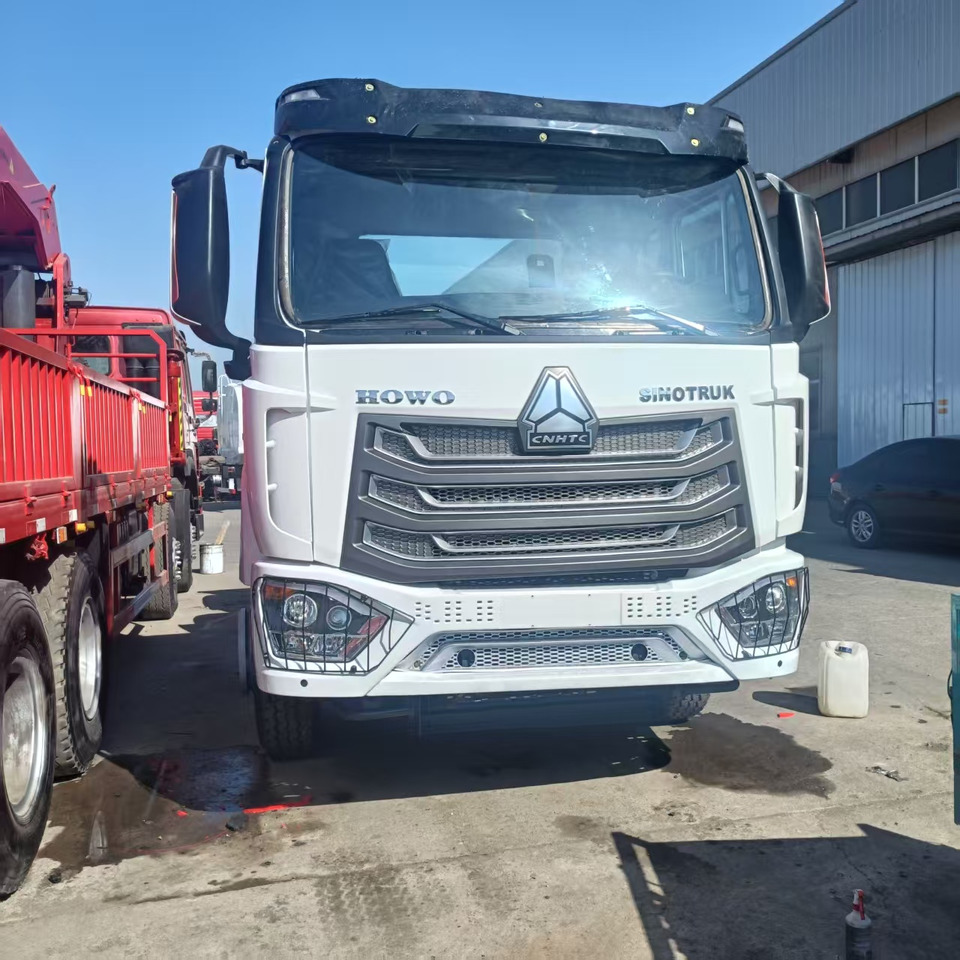 SINOTRUK NX CLICK HERE FOR DISCOUNT - Xe đầu kéo: hình 2 SINOTRUK NX CLICK HERE FOR DISCOUNT - Xe đầu kéo: hình 2