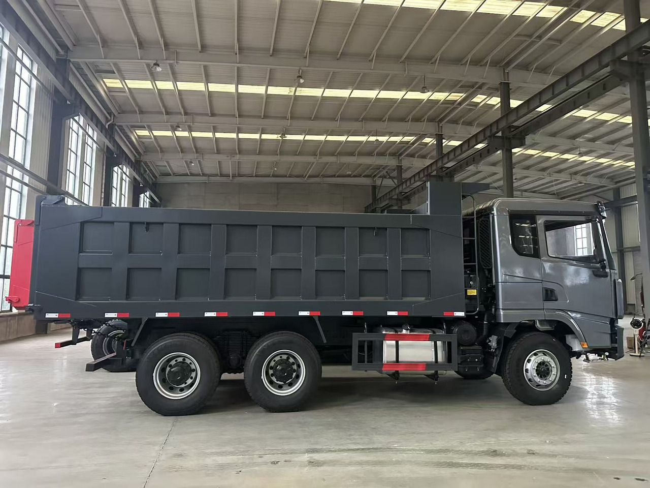 Xe tải HOWO DUMP TRUCK  6✖4: hình 9